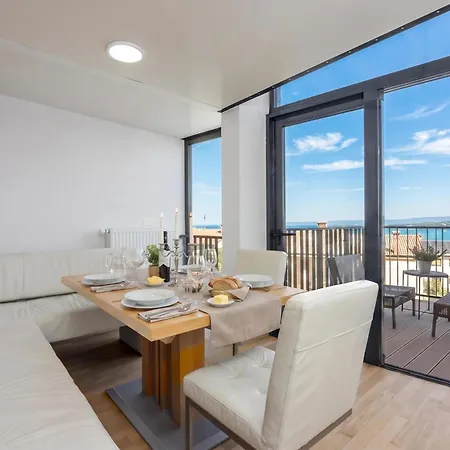 Azure Adriatic With Sea-view Balcony - Happy Lejlighed *