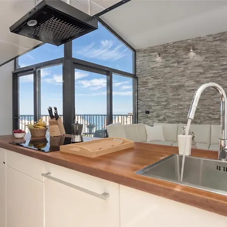 Azure Adriatic With Sea-view Balcony - Happy Lejlighed Koper